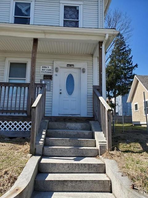 16 Merrick St, Worcester, MA 01609 photo 2