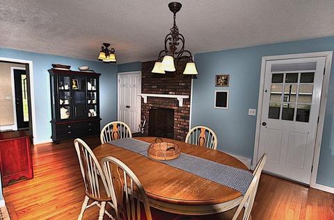 15 Wright Pl, Wilbraham, MA 01095 photo 8