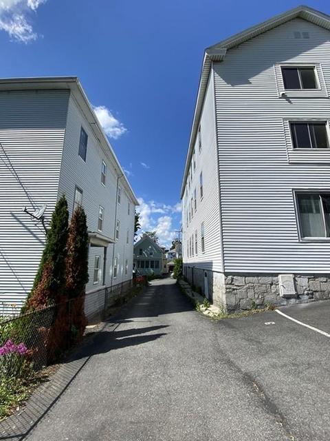 3 Suffield St, Worcester, MA 01610 photo 6