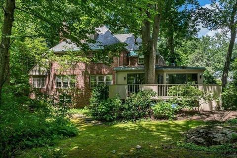 85 Ledgeways, Wellesley, MA 02481 photo 16