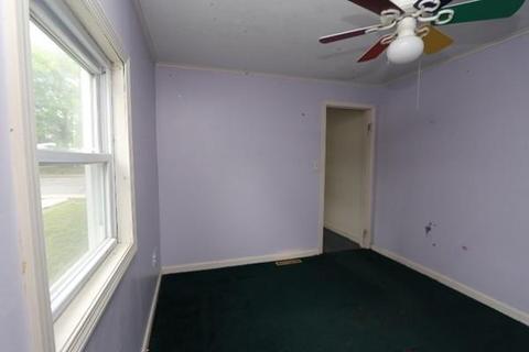 21 Bourne St, Palmer, MA 01080 photo 11