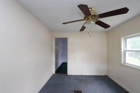 21 Bourne St, Palmer, MA 01080 photo 8