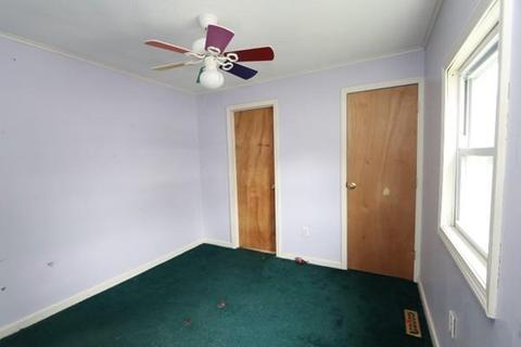 21 Bourne St, Palmer, MA 01080 photo 12