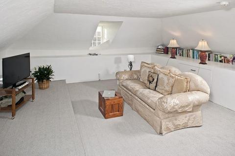 143 Summer St, Hingham, MA 02043 photo 29