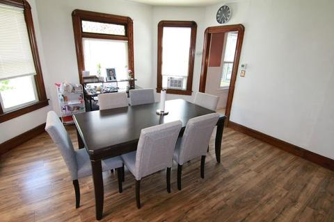 98 Beaumont St, Springfield, MA 01108 photo 5