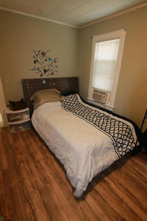 98 Beaumont St, Springfield, MA 01108 photo 8