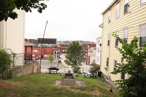 93 E Central St, Worcester, MA 01605 photo 3