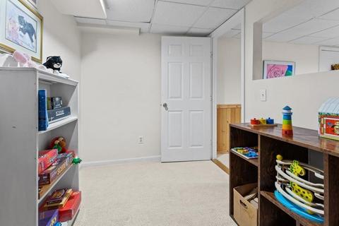 5 Hazeltine, Upton, MA 01568 photo 27