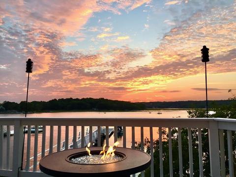34 Thurston Point Rd, Gloucester, MA 01930 photo 9