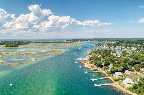 34 Thurston Point Rd, Gloucester, MA 01930 photo 4