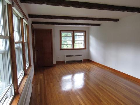 30 Warren St, Upton, MA 01568 photo 8