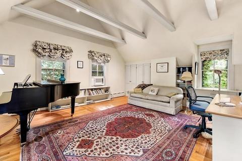 84 Upland Rd, Brookline, MA 02445 photo 14