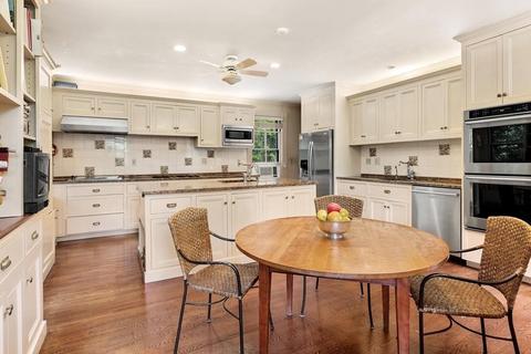 84 Upland Rd, Brookline, MA 02445 photo 11