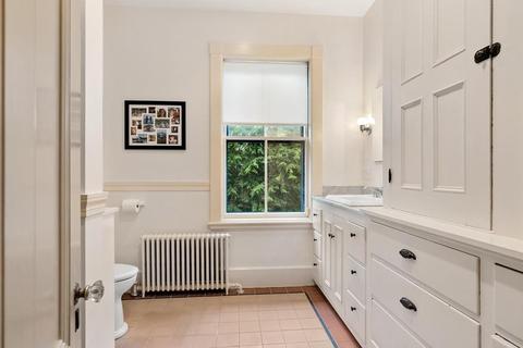 84 Upland Rd, Brookline, MA 02445 photo 20