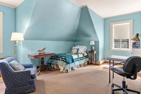 84 Upland Rd, Brookline, MA 02445 photo 18
