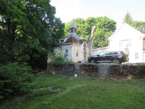 23 Columbus St, Worcester, MA 01603 photo 5