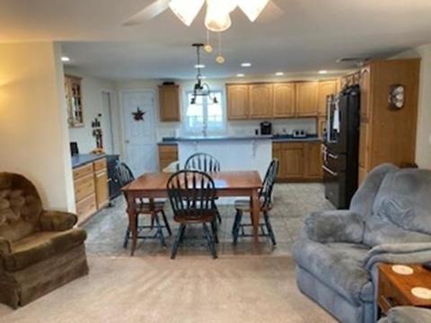 8 Bates St, Danvers, MA 01923 photo 5