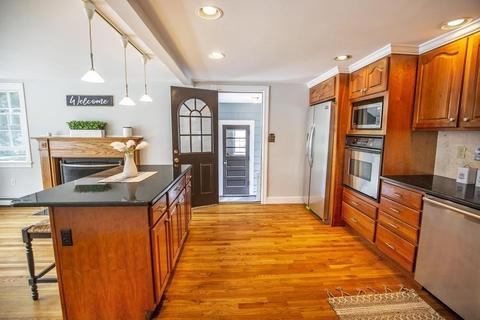 20 Irving St, Reading, MA 01867 photo 12