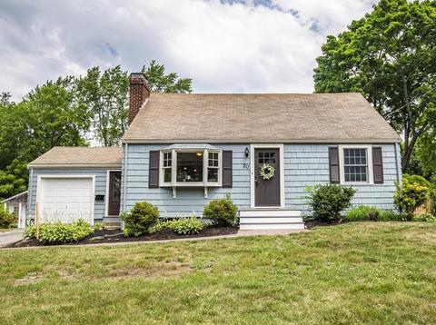 20 Irving St, Reading, MA 01867 photo 1