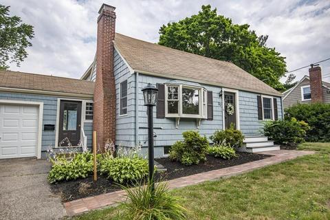 20 Irving St, Reading, MA 01867 photo 2