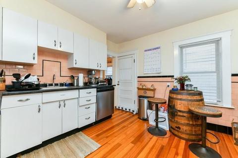 419 E 7th St, Boston, MA 02127 photo 15