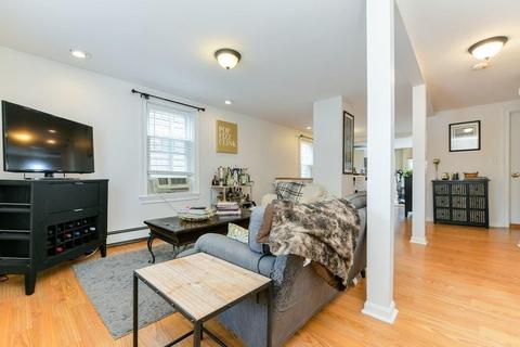 419 E 7th St, Boston, MA 02127 photo 9