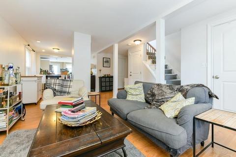 419 E 7th St, Boston, MA 02127 photo 10