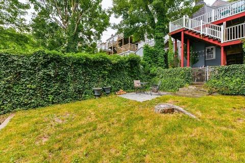 419 E 7th St, Boston, MA 02127 photo 28