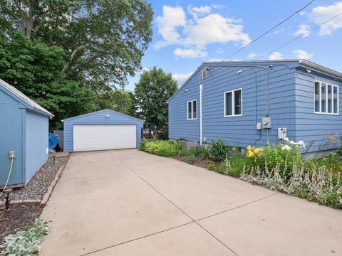 563 New Boston Rd, Fall River, MA 02720 photo 4