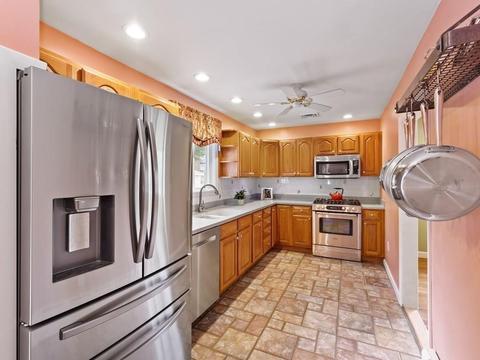 563 New Boston Rd, Fall River, MA 02720 photo 15