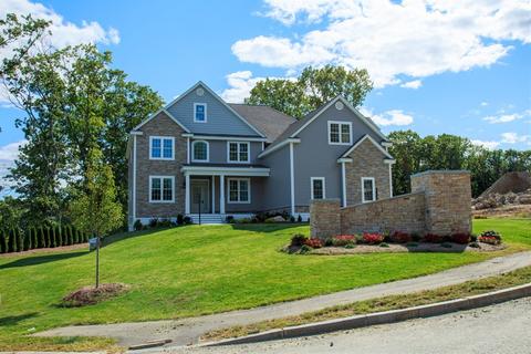 32 Exeter, Hudson, MA 01749 photo 1