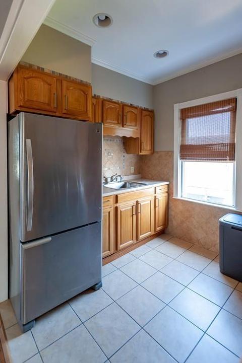 64 Bowers St, Fall River, MA 02724 photo 9