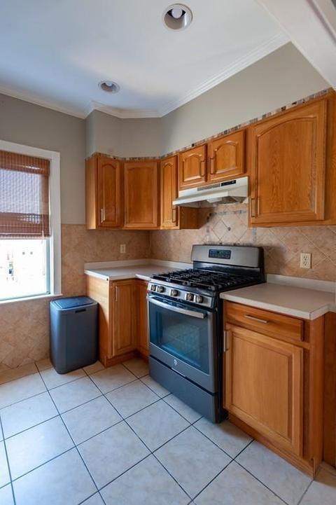 64 Bowers St, Fall River, MA 02724 photo 8