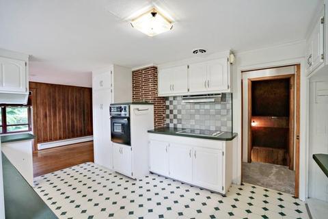 132 Ridgeview Ter, Westfield, MA 01085 photo 9