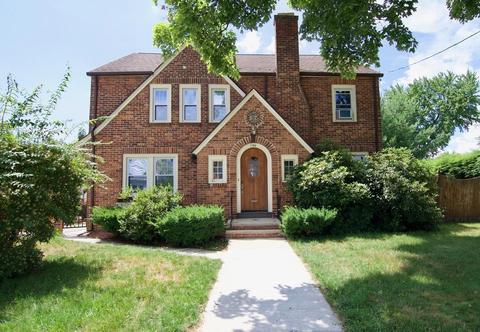796 Allen St, Springfield, MA 01118 photo 1