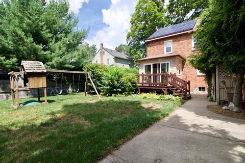796 Allen St, Springfield, MA 01118 photo 8