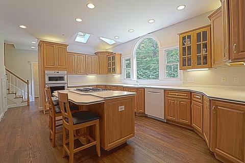 28 Marshall Path, Acton, MA 01720 photo 3
