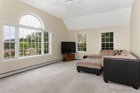 73 Juniper Dr, Saugus, MA 01906 photo 4