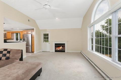 73 Juniper Dr, Saugus, MA 01906 photo 6