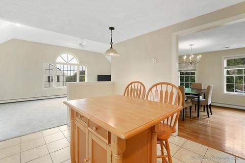 73 Juniper Dr, Saugus, MA 01906 photo 9