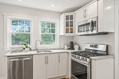 67 Washington St, Reading, MA 01867 photo 7