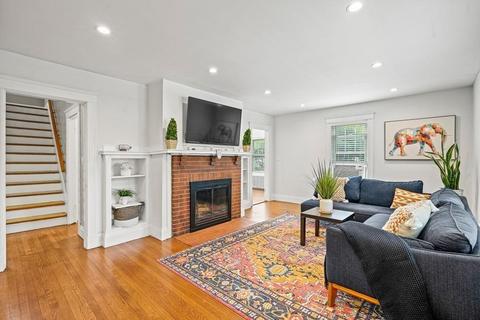 67 Washington St, Reading, MA 01867 photo 8