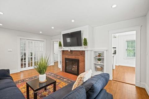 67 Washington St, Reading, MA 01867 photo 9