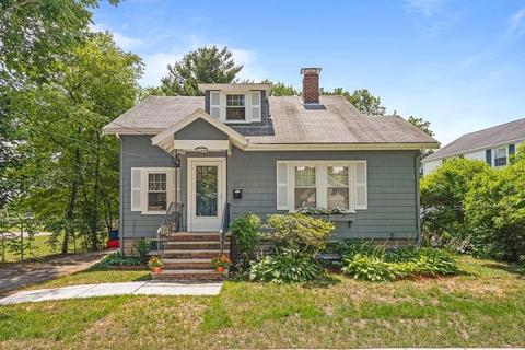 67 Washington St, Reading, MA 01867 photo 1