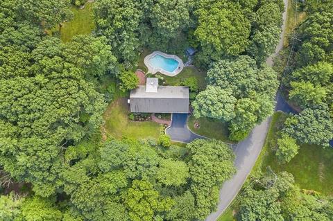 25 Rocky Brook Rd, Dover, MA 02030 photo 1