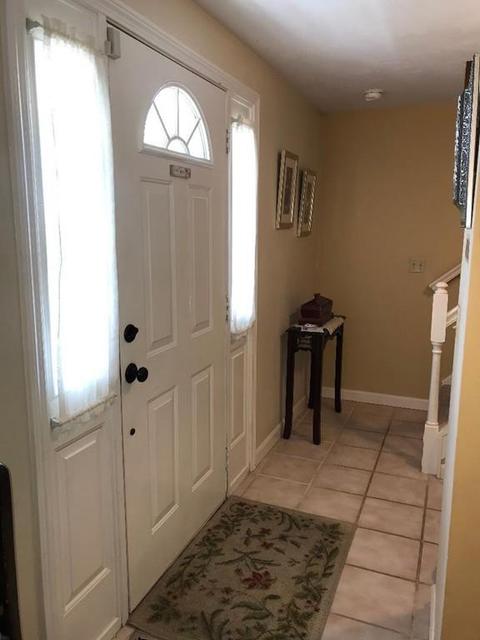 3 Gates Cir, Worcester, MA 01603 photo 2