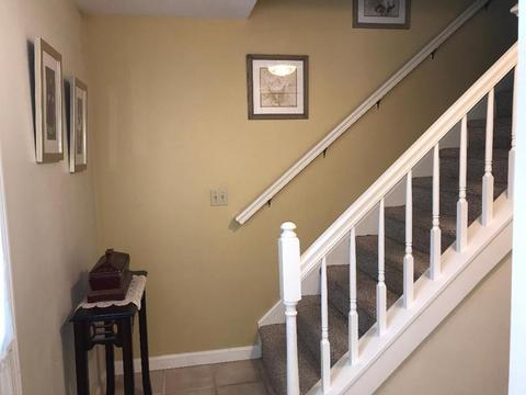 3 Gates Cir, Worcester, MA 01603 photo 3