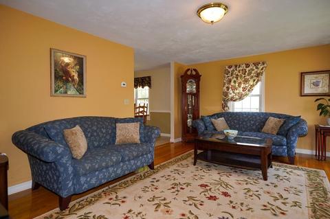 3 Gates Cir, Worcester, MA 01603 photo 9