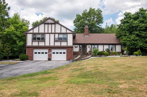 13 Blueberry Way, Webster, MA 01570 photo 1
