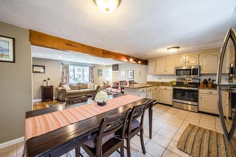 34 Wescroft Rd, Reading, MA 01867 photo 5